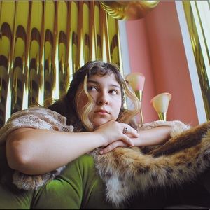 Meet your Posher, Yasmine